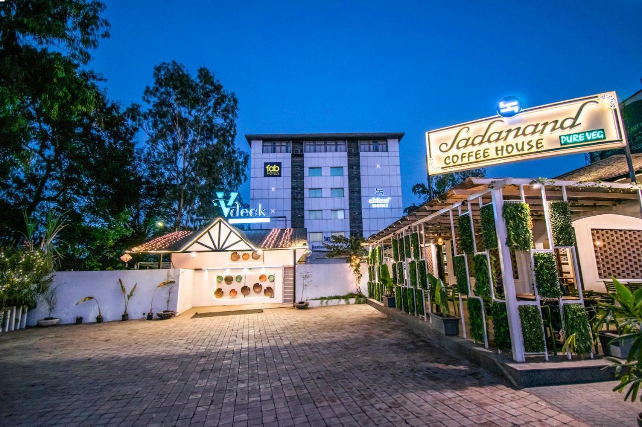 Hotel Sadanand Regency Pimpri-Chinchwad Kültér fotó