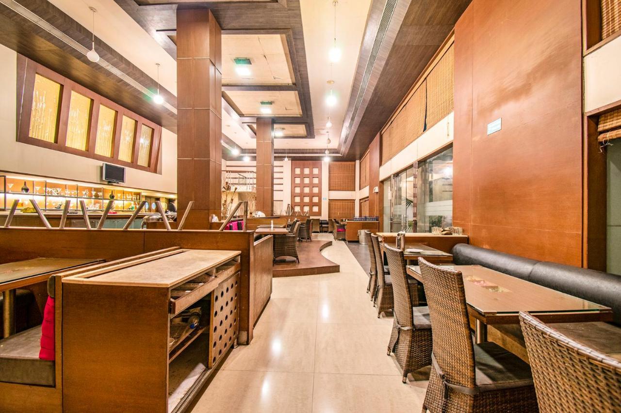 Hotel Sadanand Regency Pimpri-Chinchwad Kültér fotó