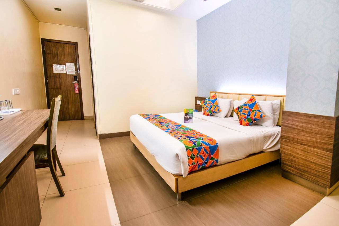 Hotel Sadanand Regency Pimpri-Chinchwad Kültér fotó